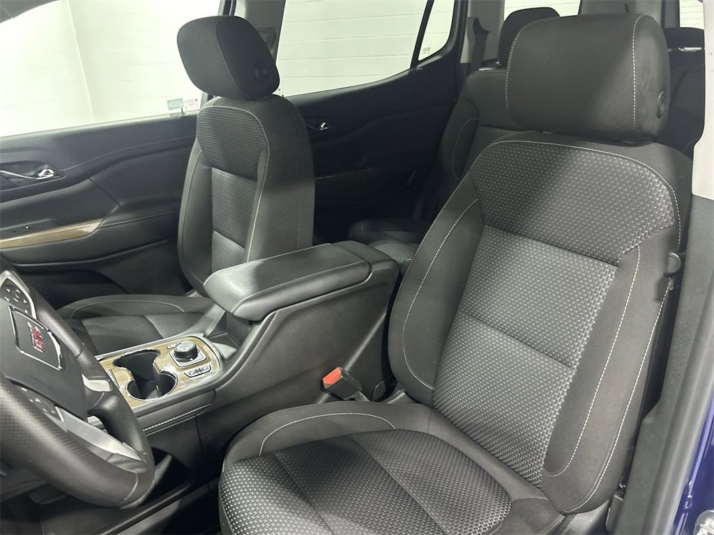 2023 Gmc Acadia SLE photo 13