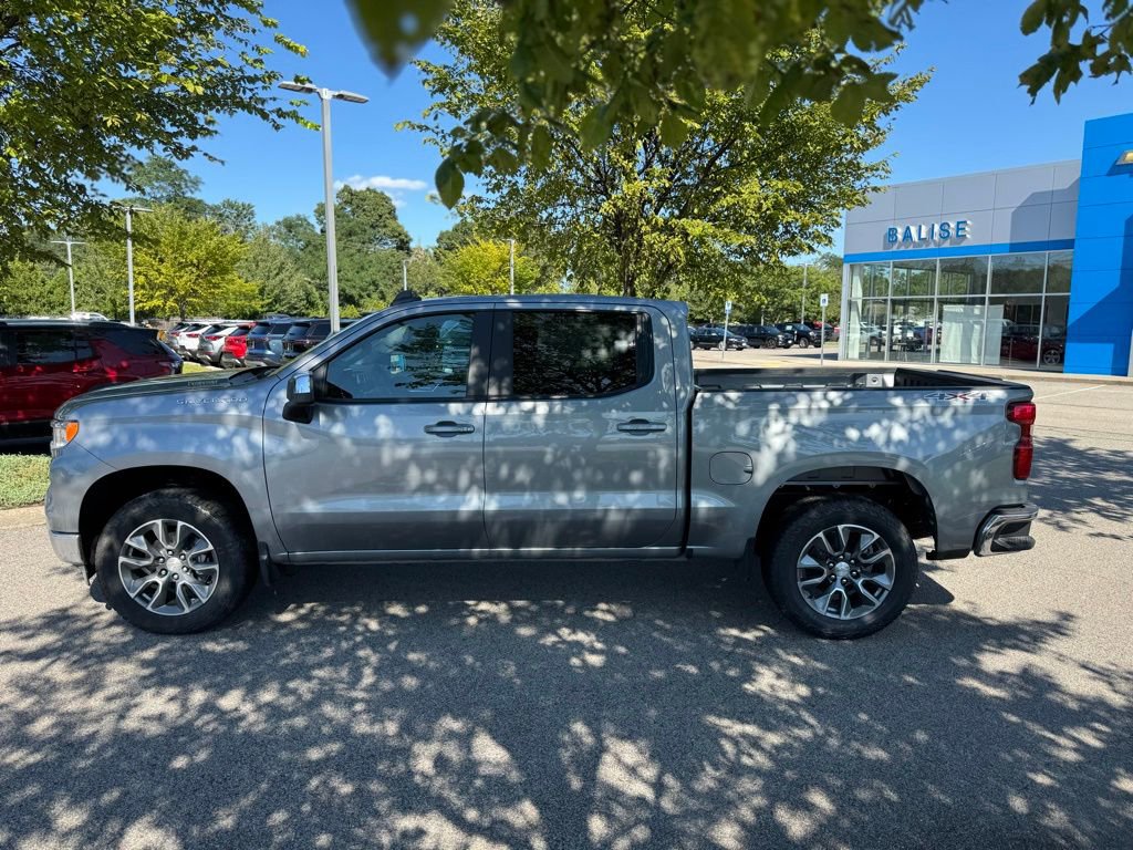 2025 Chevrolet Silverado 1500 LT photo 8