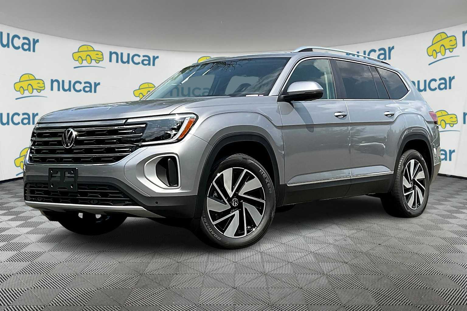 2025 Volkswagen Atlas SEL photo 3