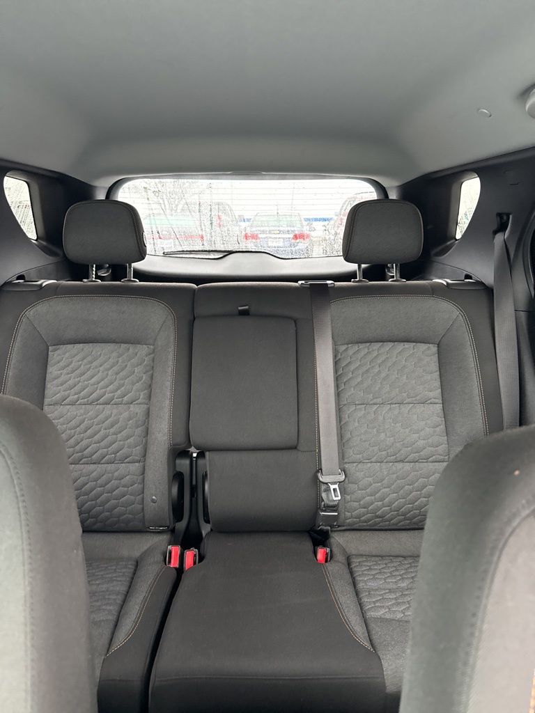 2019 Chevrolet Equinox LT photo 3