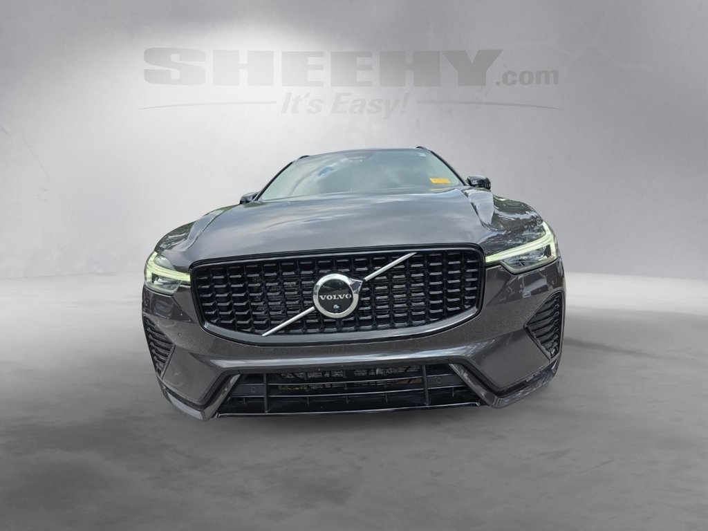 2023 Volvo XC60 B5 Plus photo 8