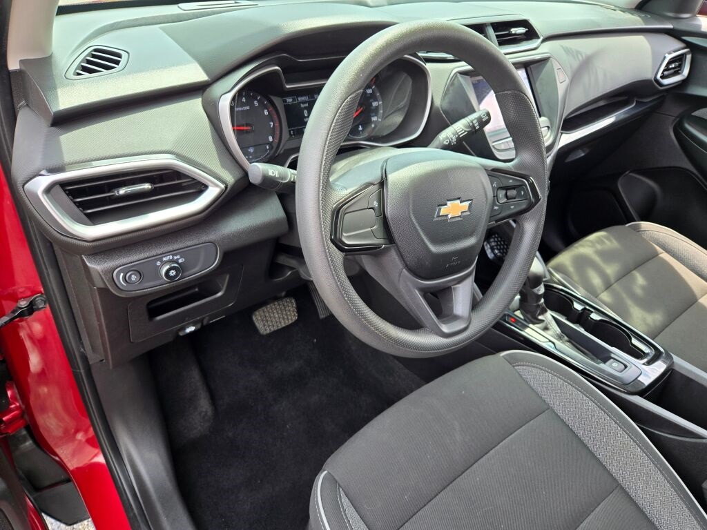 2021 Chevrolet Trailblazer LS photo 16