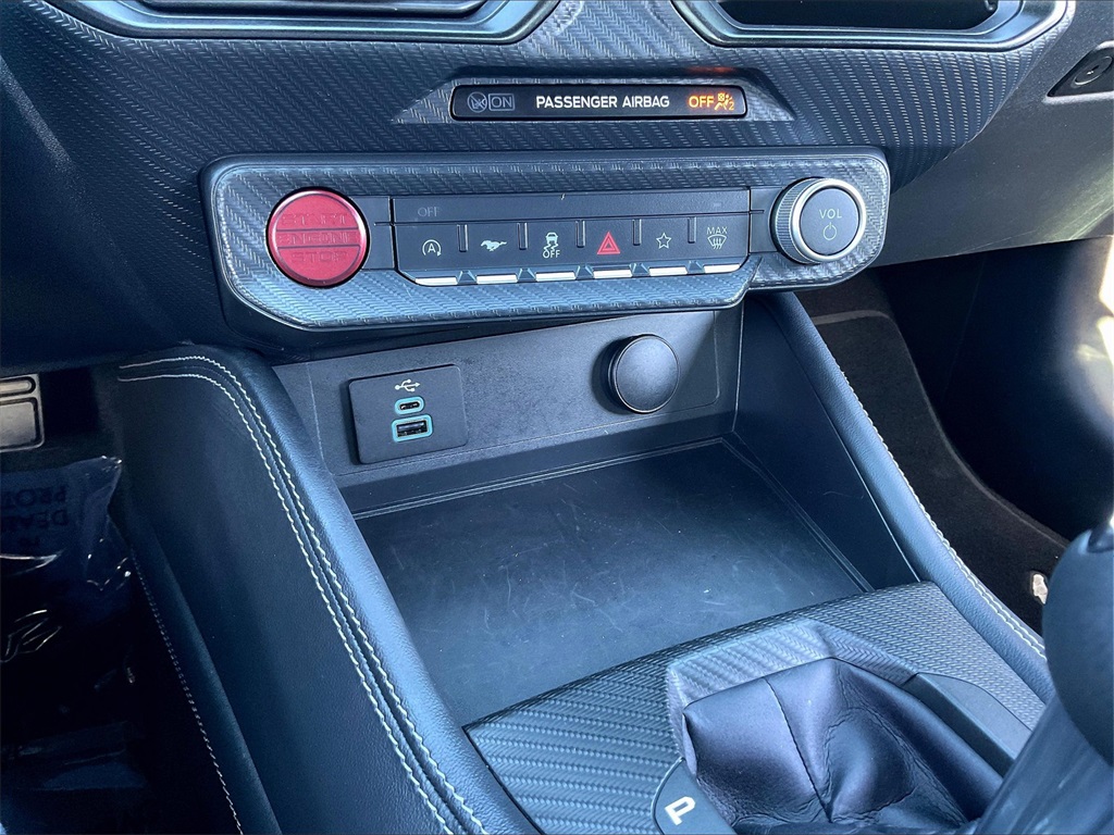 2024 Ford Mustang EcoBoost photo 24