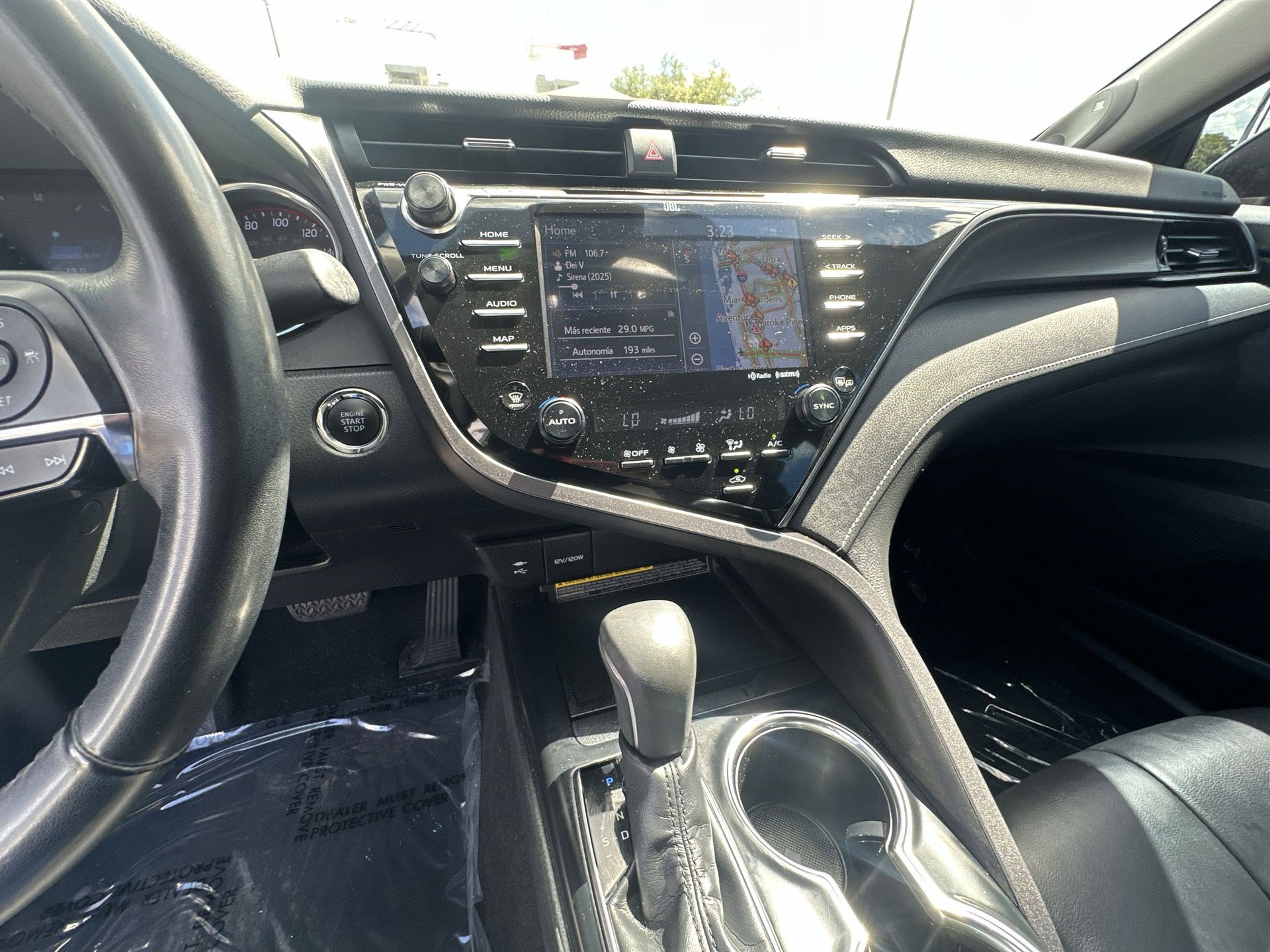 2019 Toyota Camry XSE photo 23