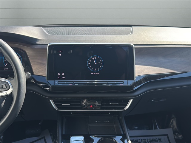 2024 Volkswagen Atlas SE Technology photo 13