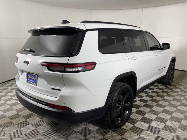 2025 Jeep Grand Cherokee Limited photo 10
