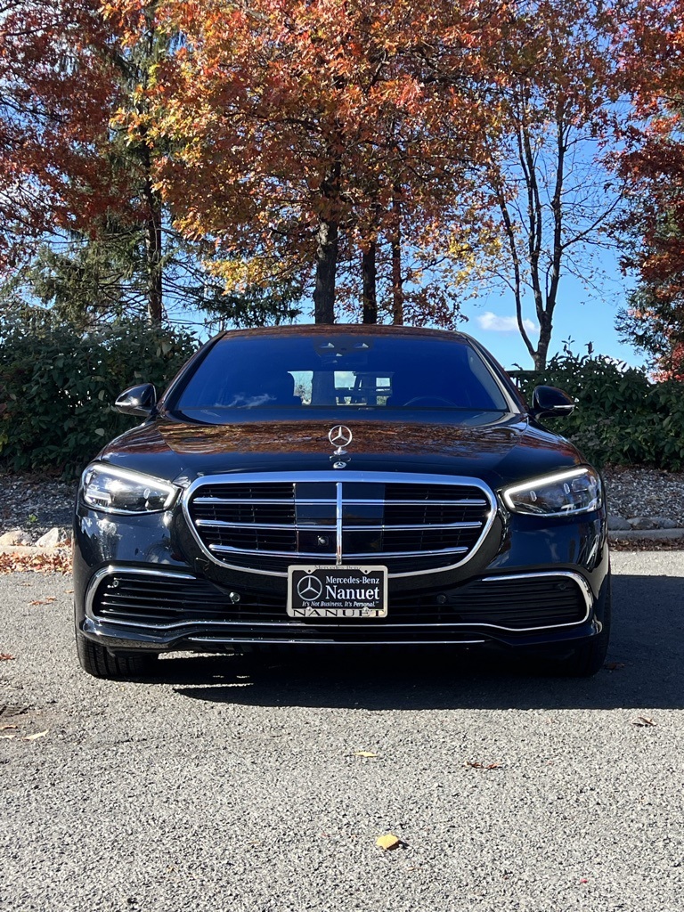 2022 Mercedes Benz S 580 4MATIC photo 2
