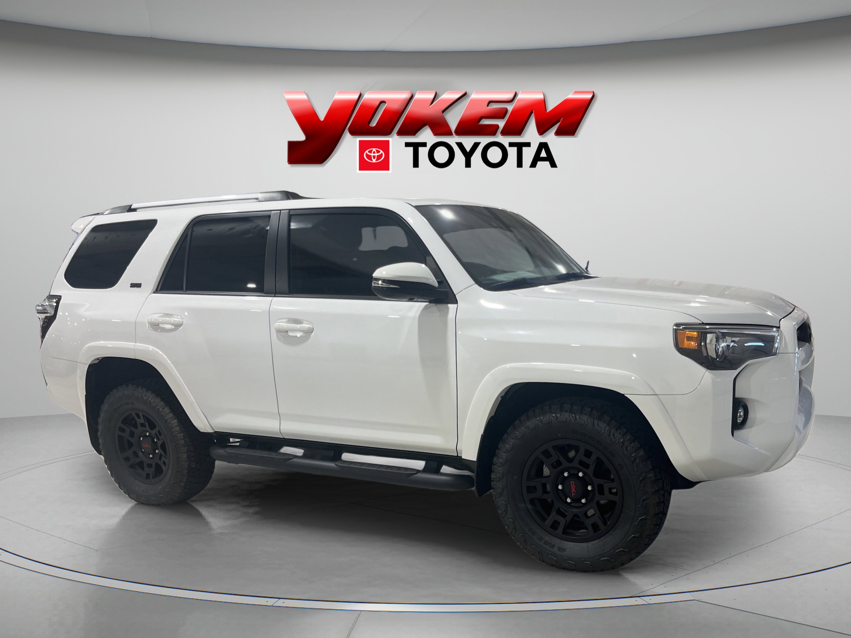 2022 Toyota 4Runner SR5 Premium photo 6