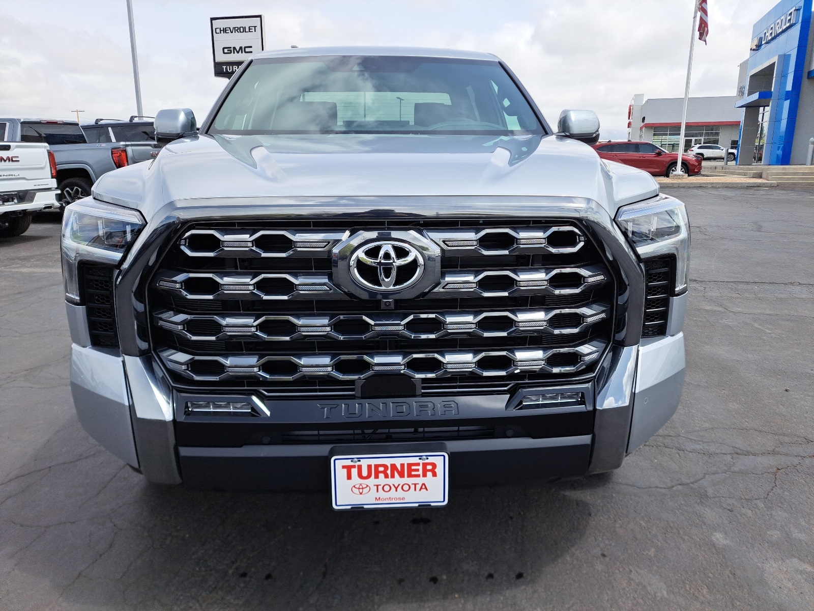 2025 Toyota Tundra Platinum CrewMax photo 12