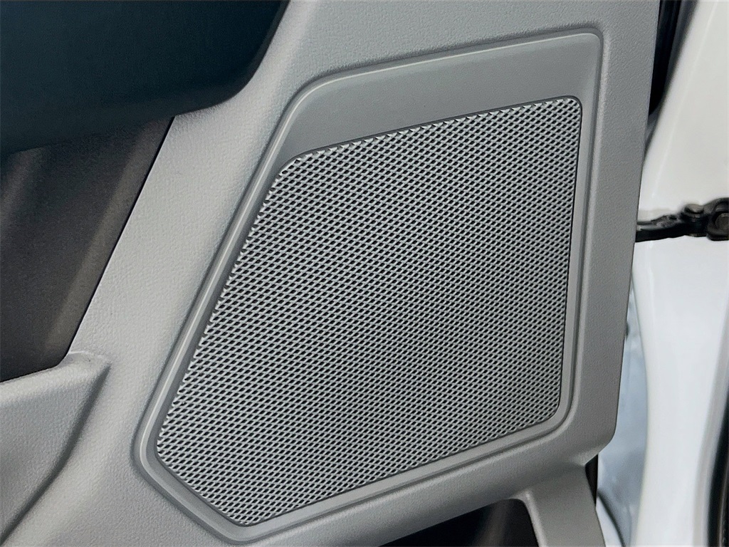 2026 Ford F-350 photo 12
