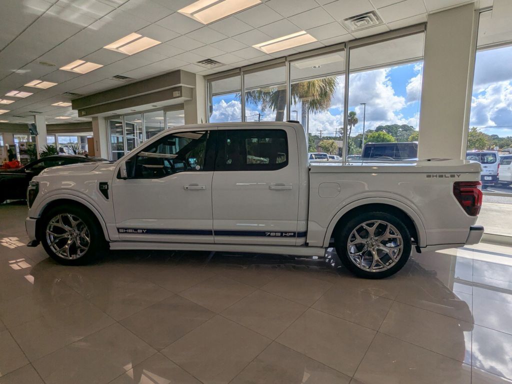 2025 Ford F-150 Lariat photo 4