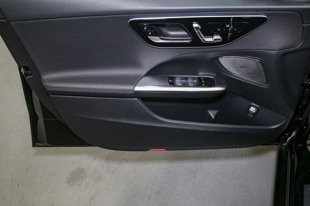 2025 Mercedes Benz C 300 4MATIC photo 39