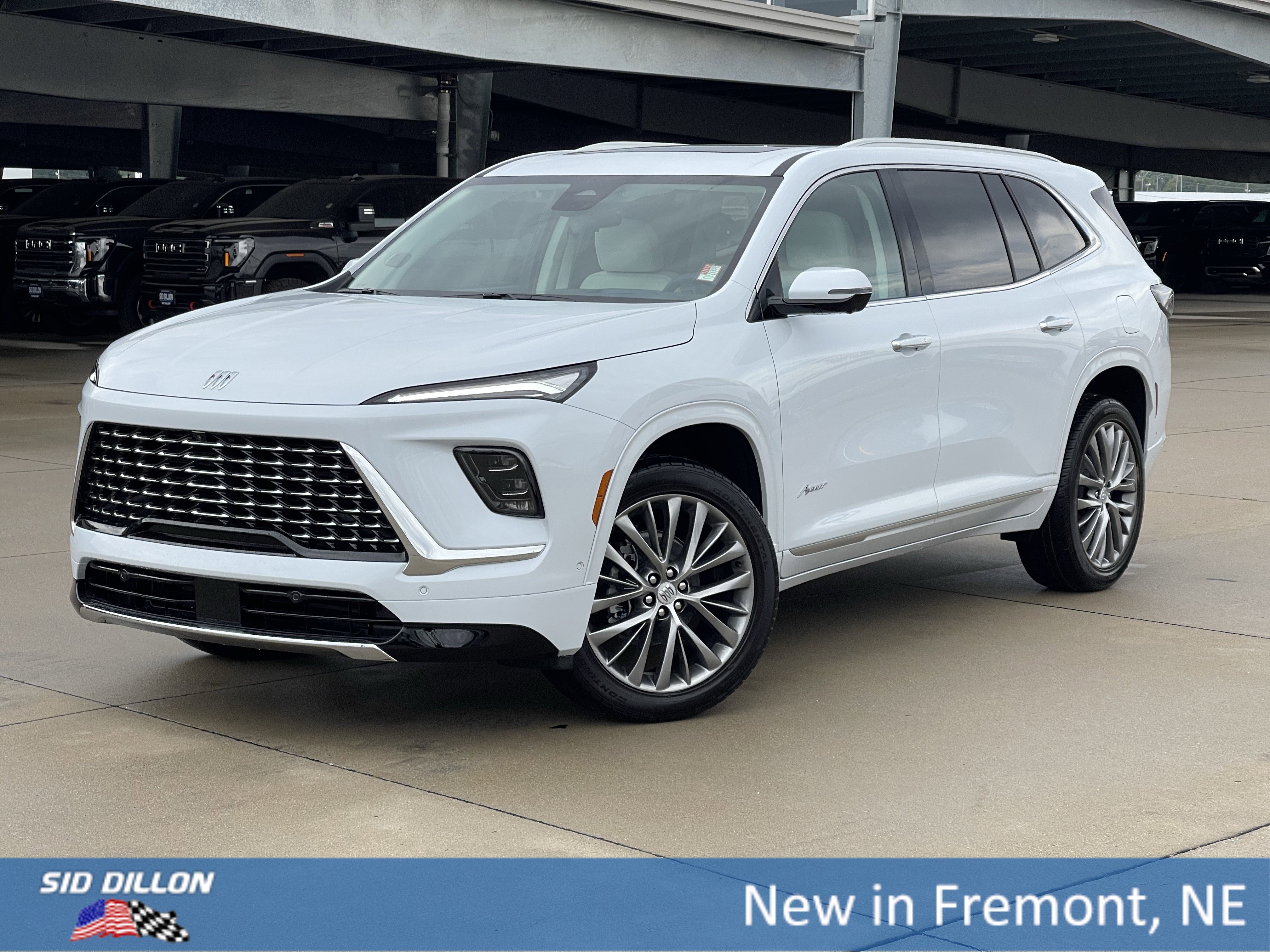 2026 Buick Enclave Avenir's photo