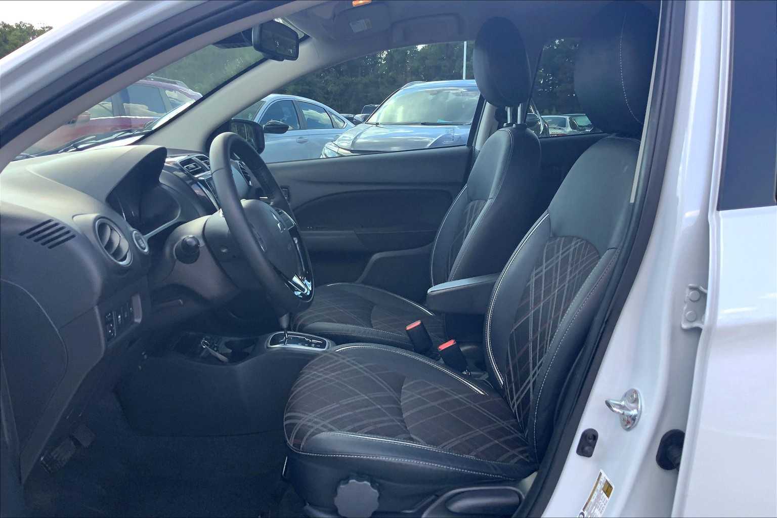 2024 Mitsubishi Mirage SE photo 7