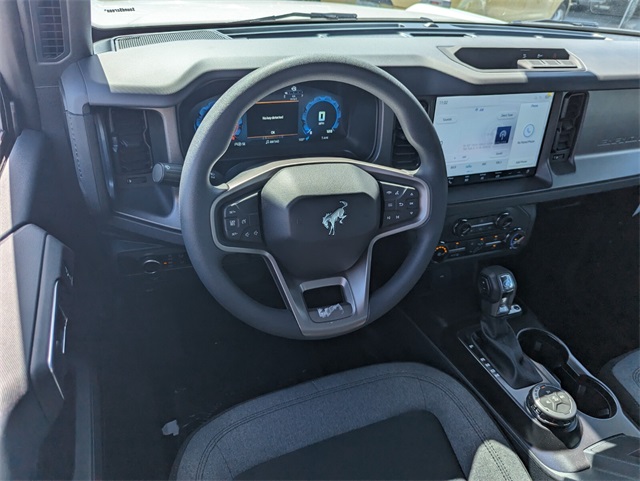 2025 Ford Bronco Base photo 8