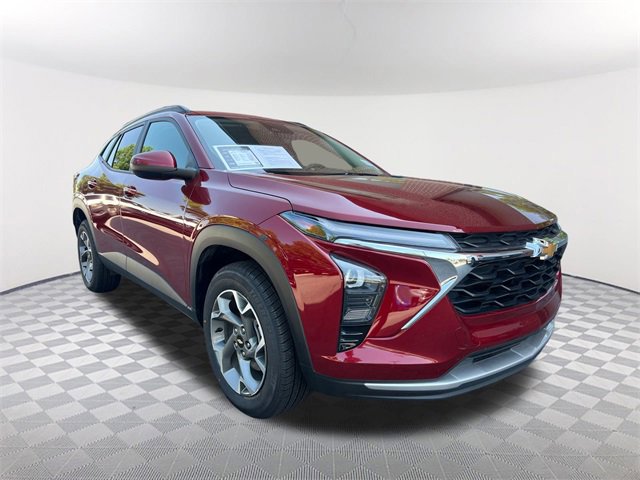 2024 Chevrolet Trax LT photo 3