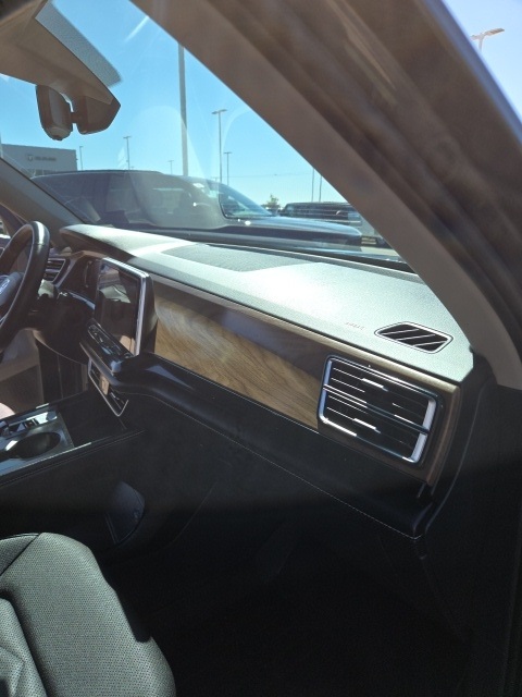 2024 Volkswagen Atlas SE photo 36