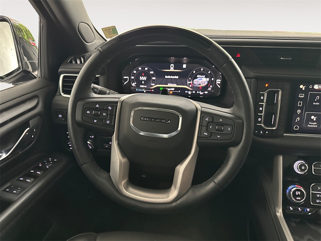 2023 Gmc Yukon Denali photo 11