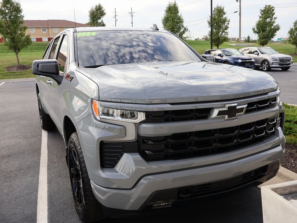 2024 Chevrolet Silverado 1500 RST photo 4