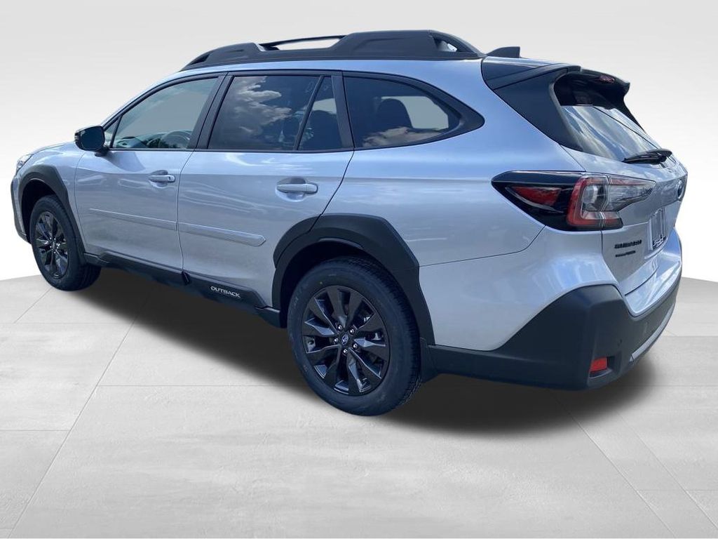 2025 Subaru Outback Onyx Edition photo 3
