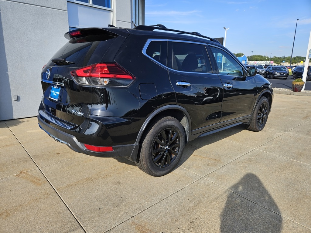 2017 Nissan Rogue SV photo 7