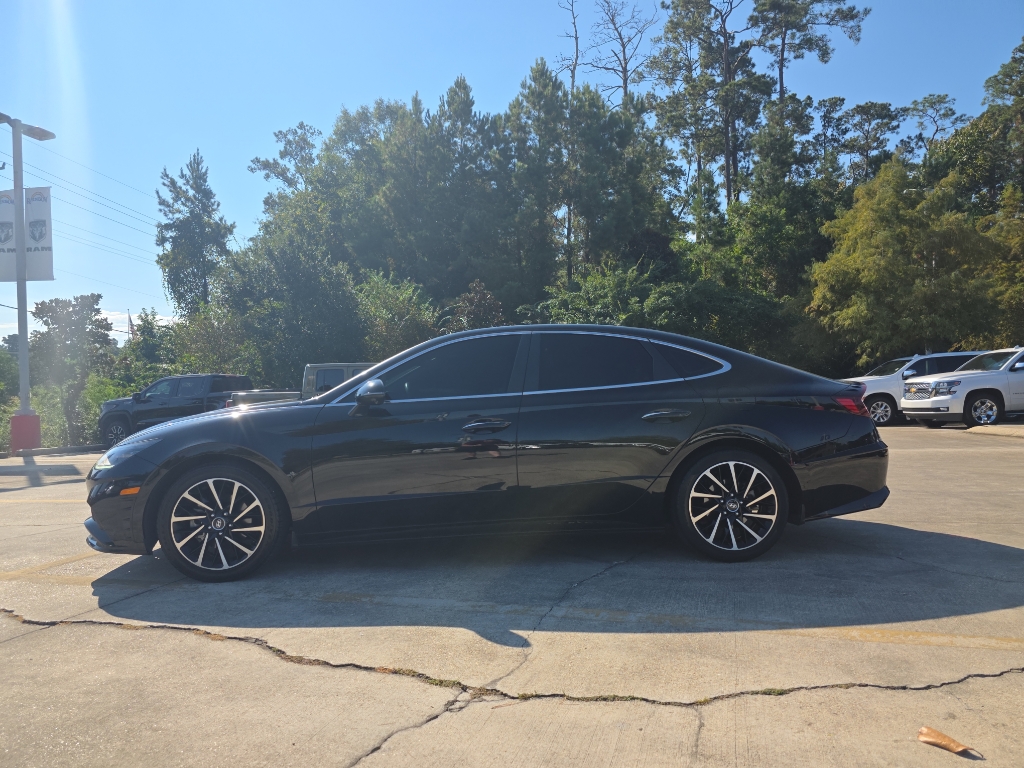 2021 Hyundai Sonata Limited photo 2