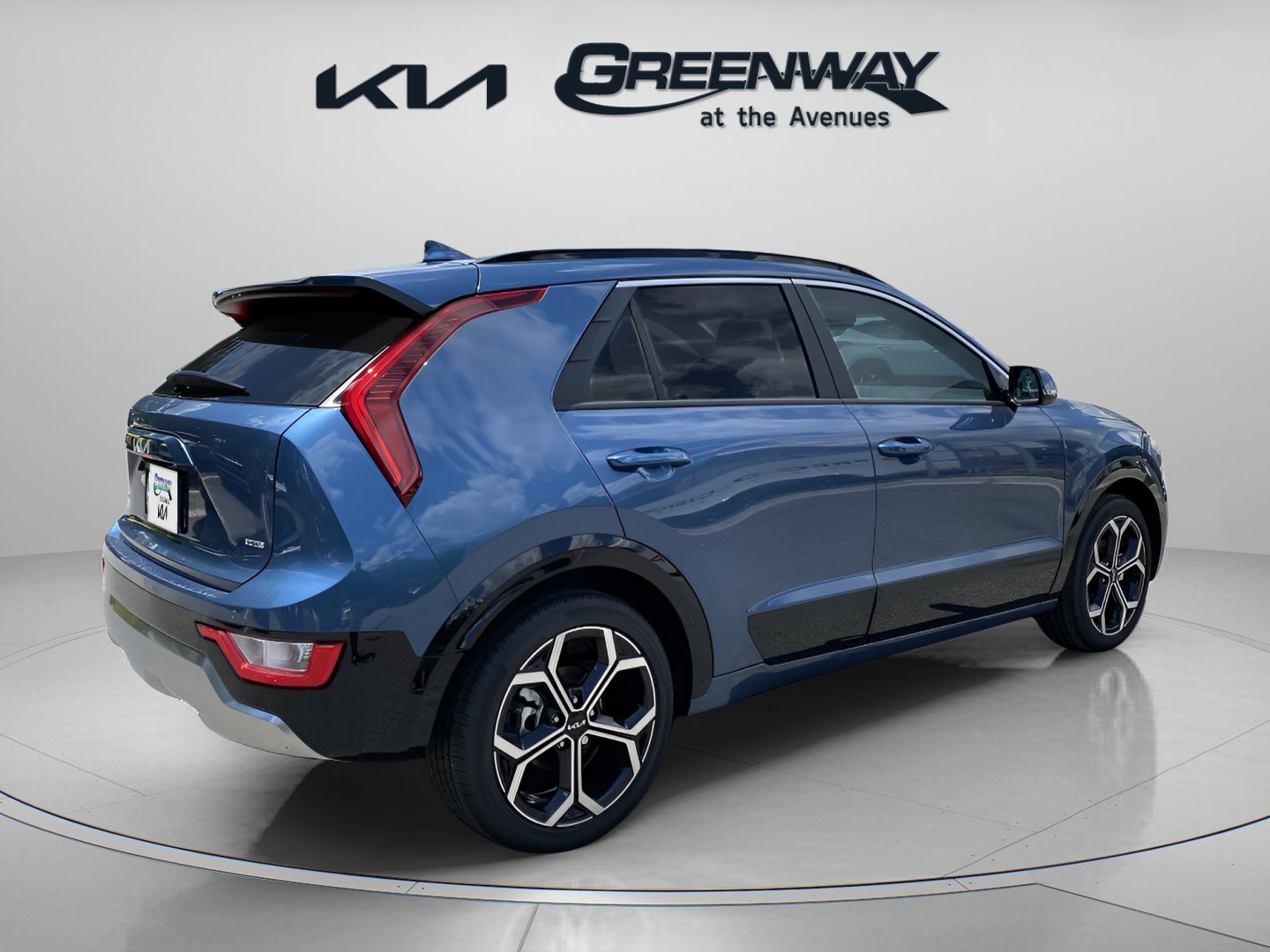 2025 Kia Niro EX Touring photo 4