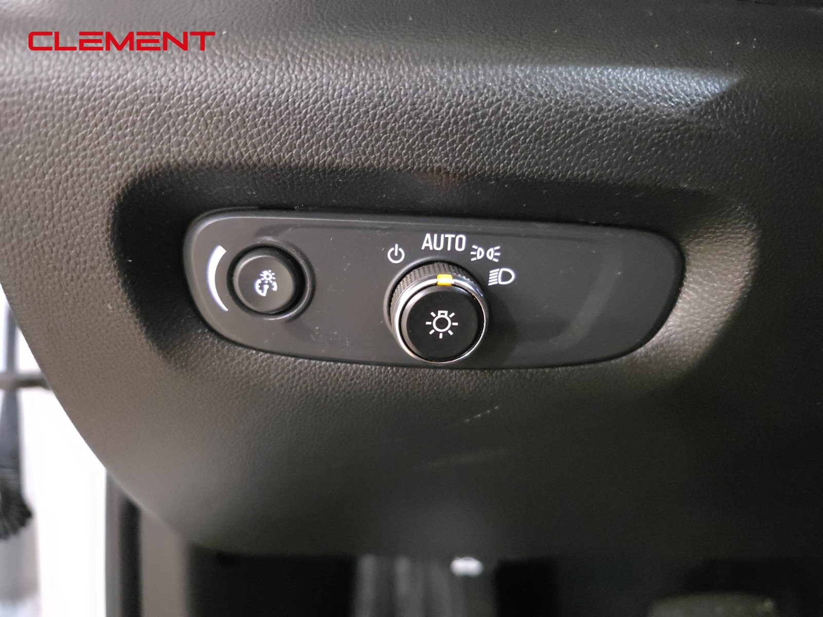 2023 Chevrolet Traverse 1LT photo 7
