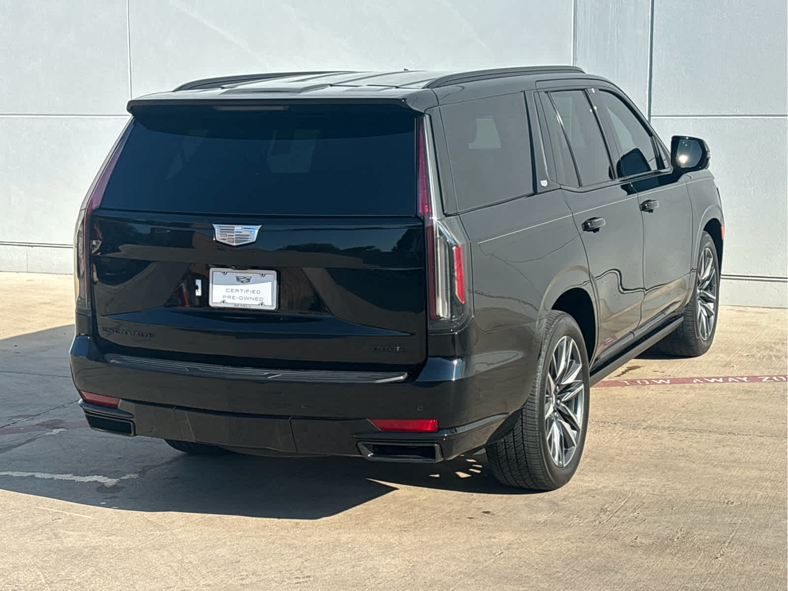 2022 Cadillac Escalade Sport Platinum photo 4
