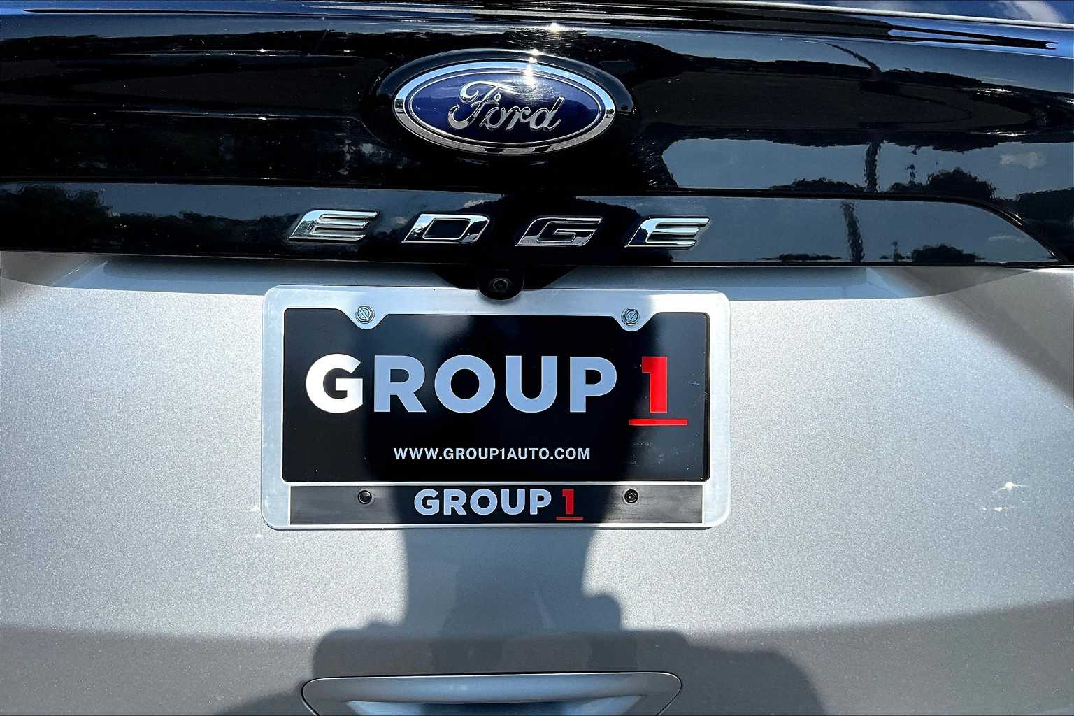2021 Ford Edge SEL photo 9