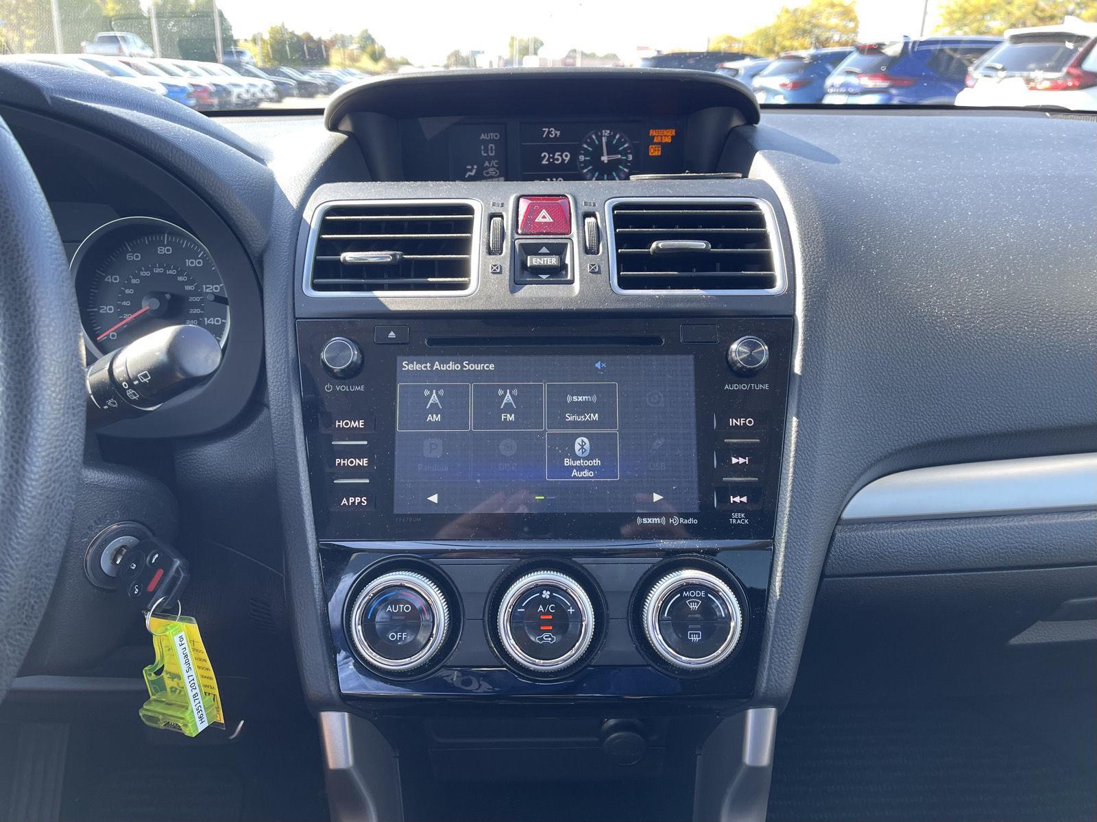 2017 Subaru Forester Premium photo 5