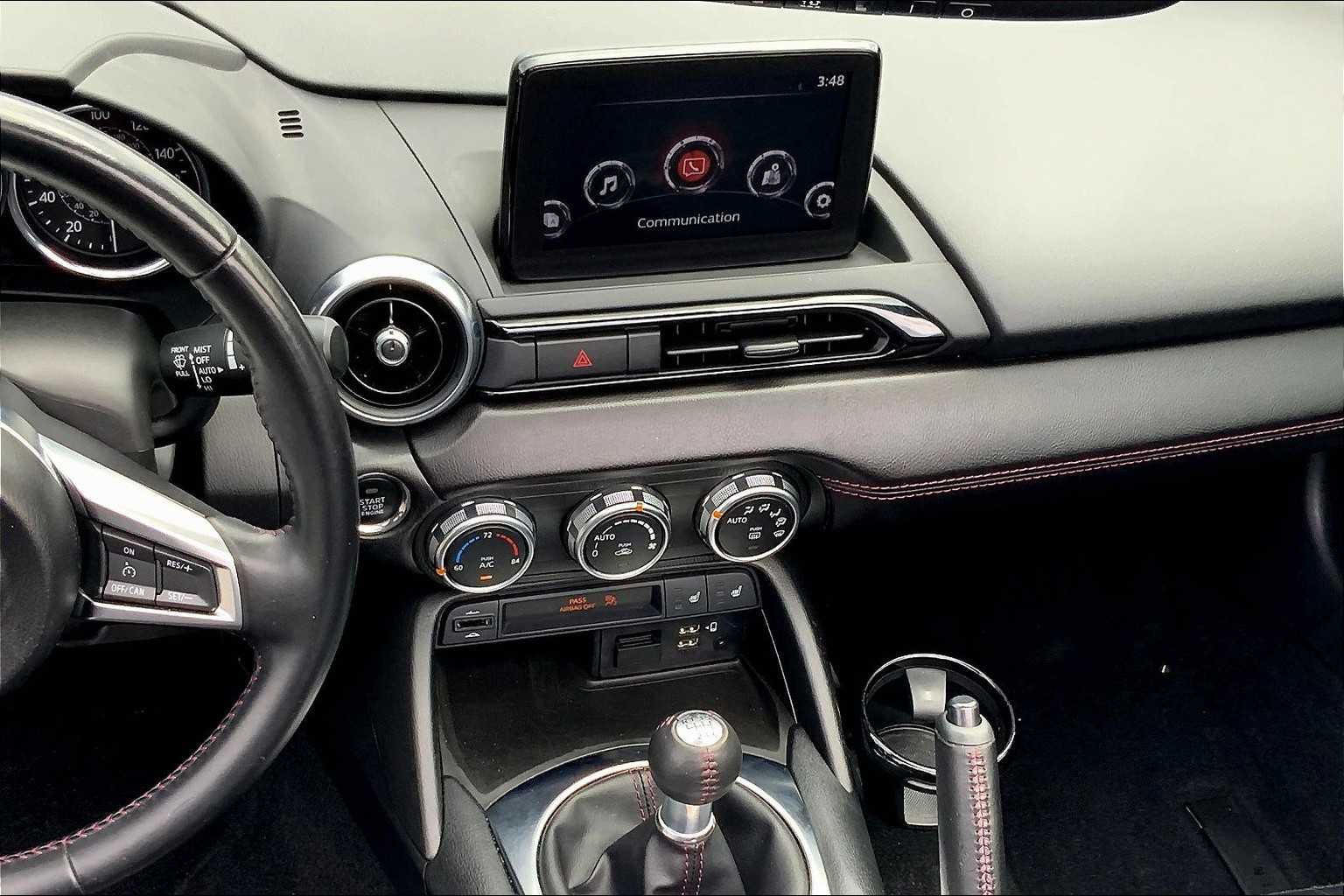 2019 Mazda MX-5 Miata Miata RF Grand Touring photo 6
