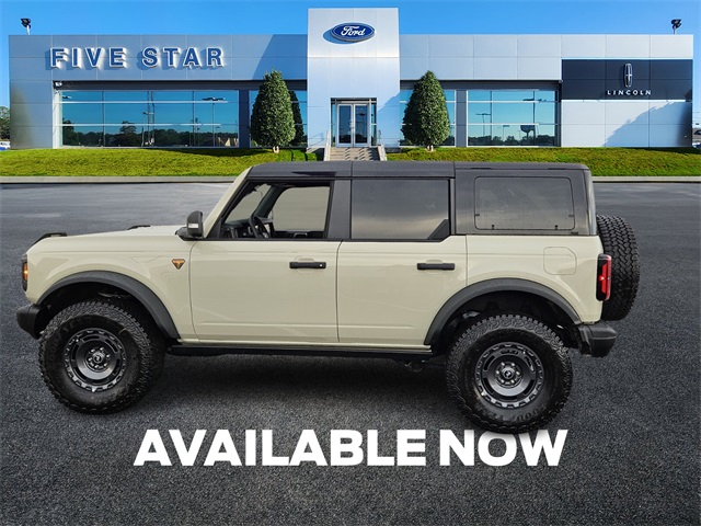 2025 Ford Bronco Badlands photo 4