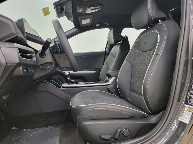 2025 Kia K4 GT-Line photo 13