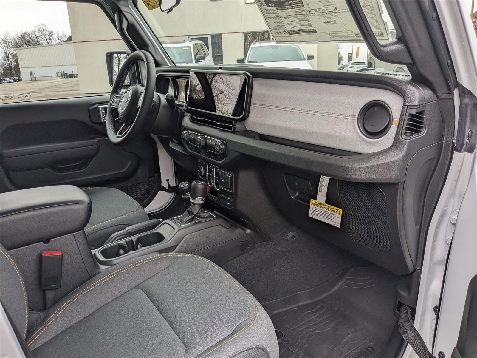 2025 Jeep Gladiator Sport S photo 19