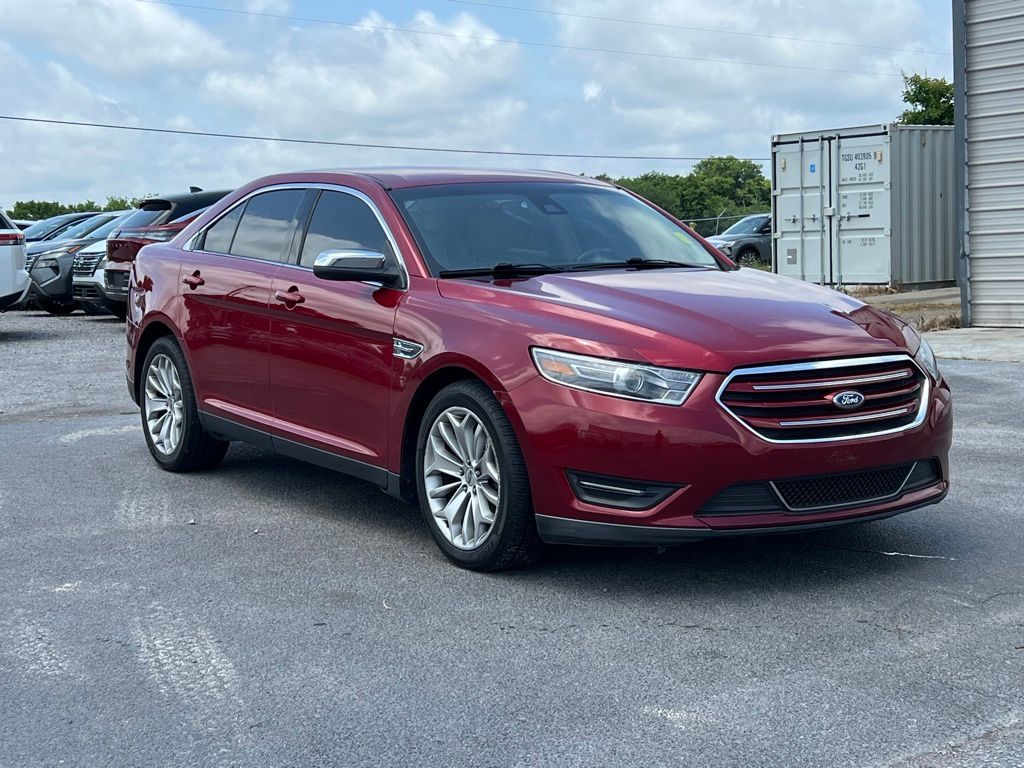 2017 Ford Taurus Limited photo 2