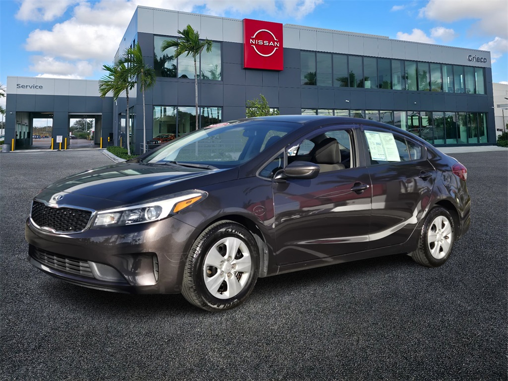 Used 2018 Kia FORTE LX with VIN 3KPFK4A73JE164620 for sale in Delray Beach, FL