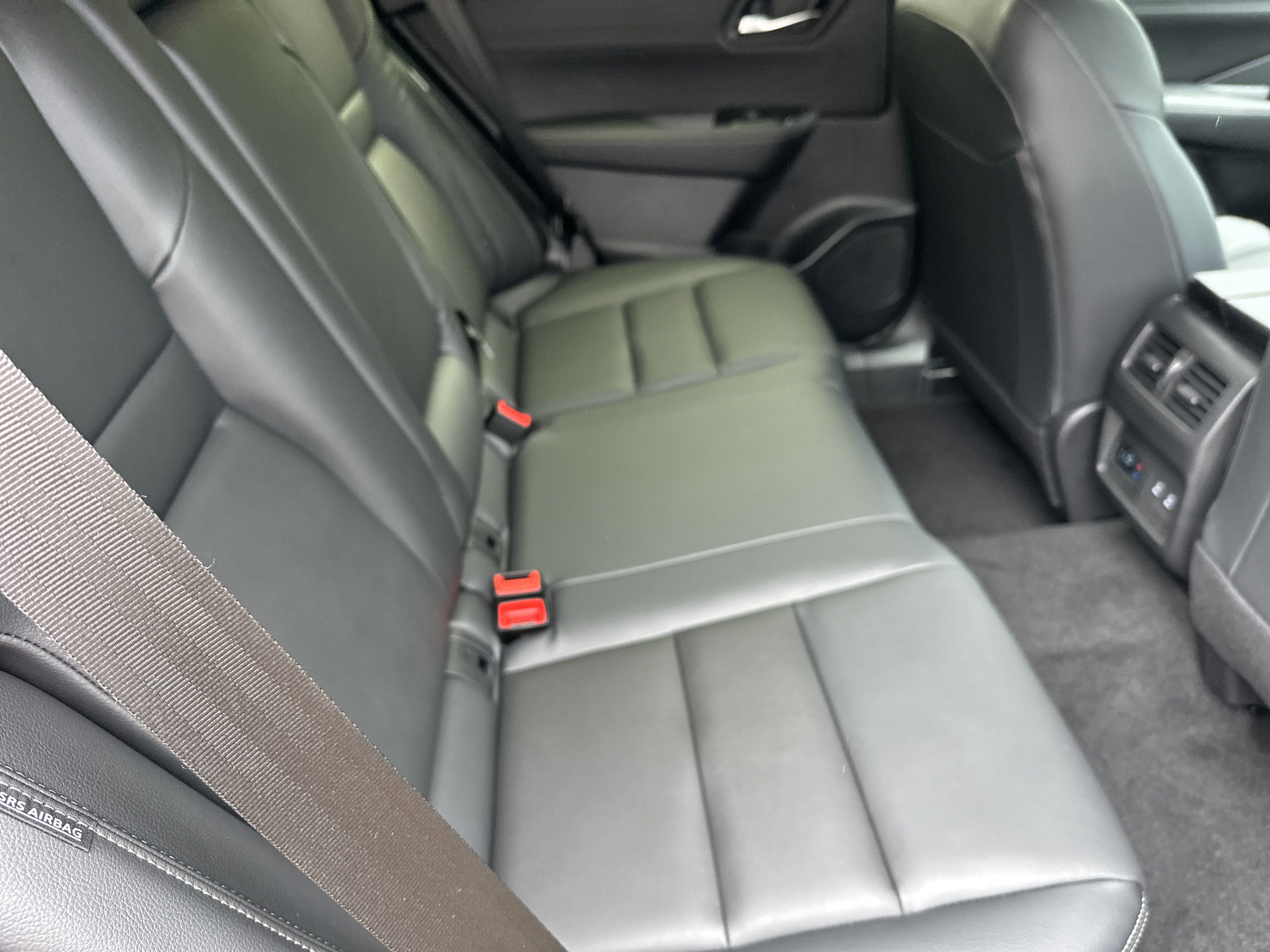 2025 Nissan Rogue SL photo 9