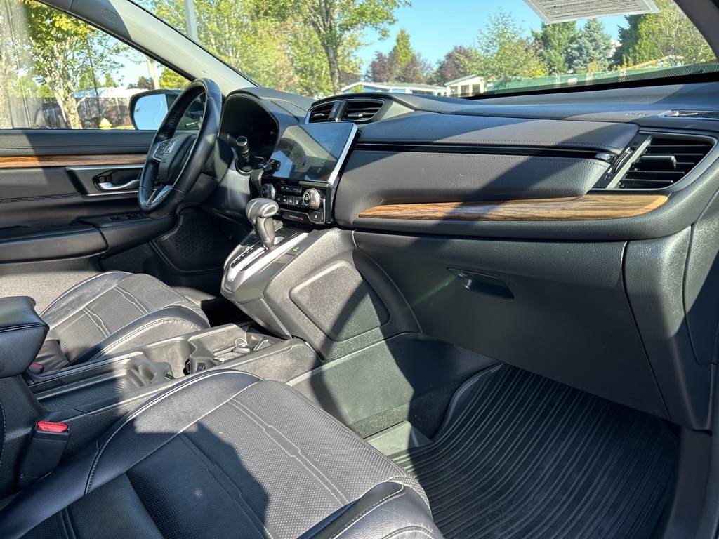 2018 Honda CR-V Touring photo 25
