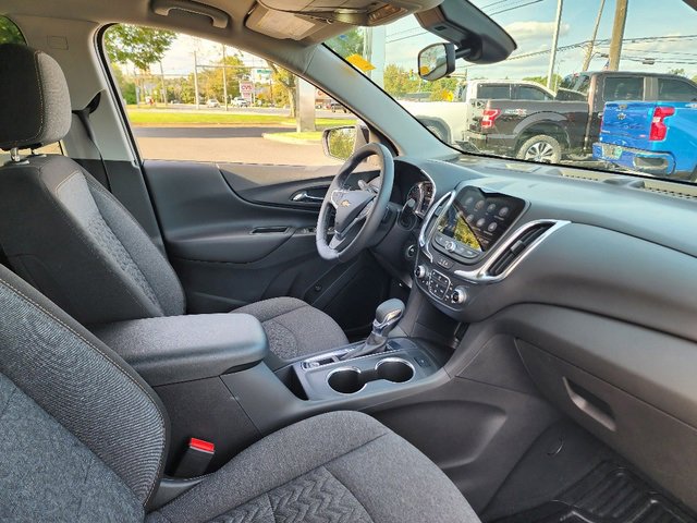 2022 Chevrolet Equinox LT photo 21