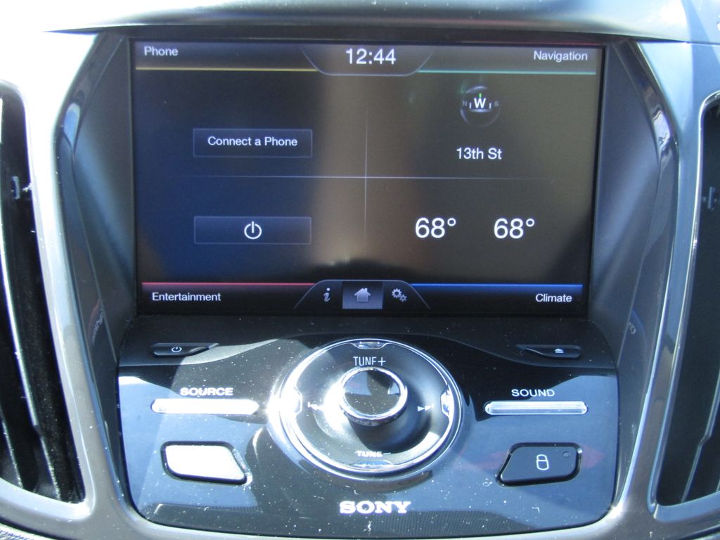 2014 Ford Escape Titanium photo 25