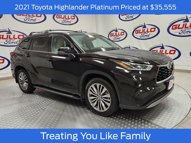 2021 Toyota Highlander Platinum's photo