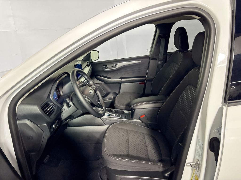 2023 Ford Escape Hybrid Active photo 11