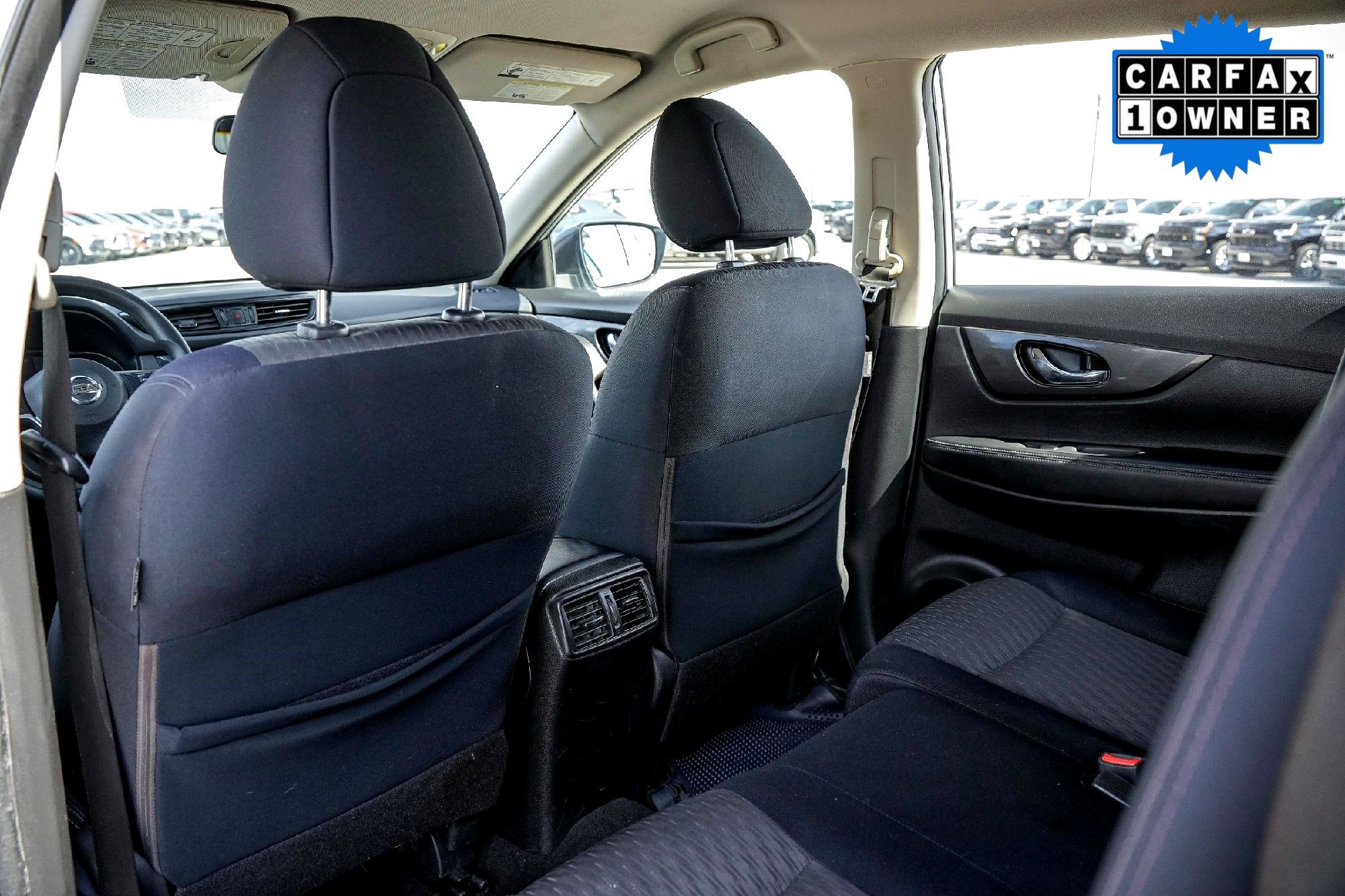 2017 Nissan Rogue S photo 22
