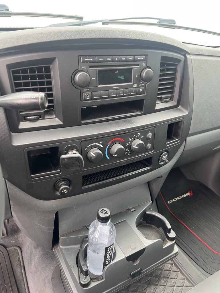 2008 Dodge Ram photo 7