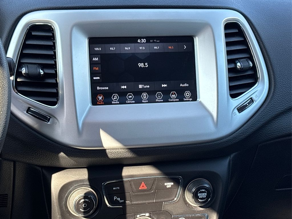 2019 Jeep Compass Sport photo 16