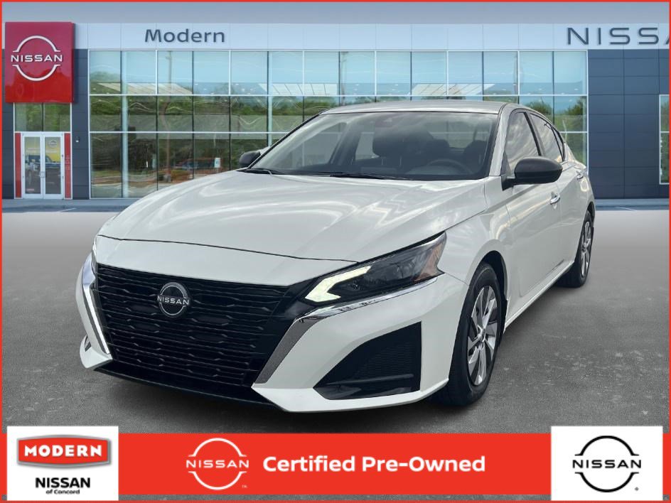 2025 Nissan Altima S's photo