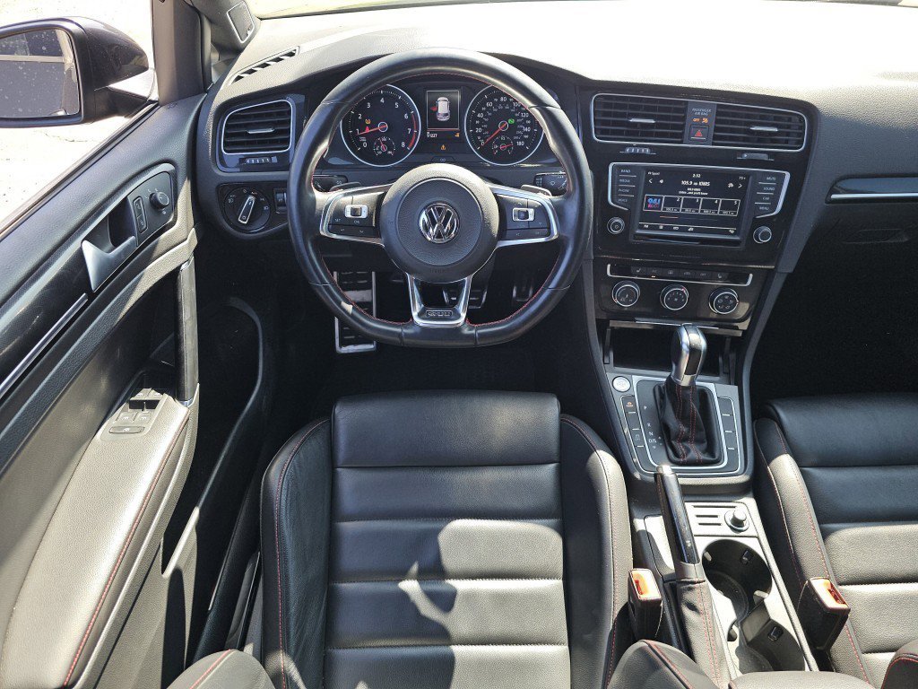 2017 Volkswagen Golf GTI Sport SE Autobahn photo 3