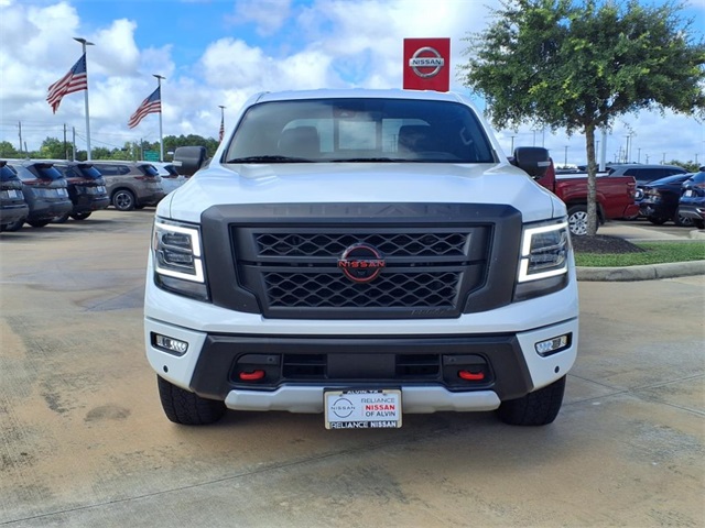 2023 Nissan Titan PRO-4X photo 19