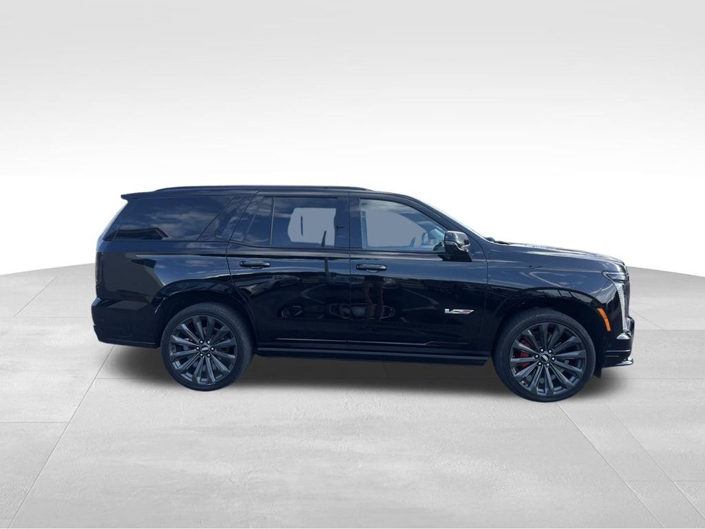 2025 Cadillac Escalade V-Series photo 3